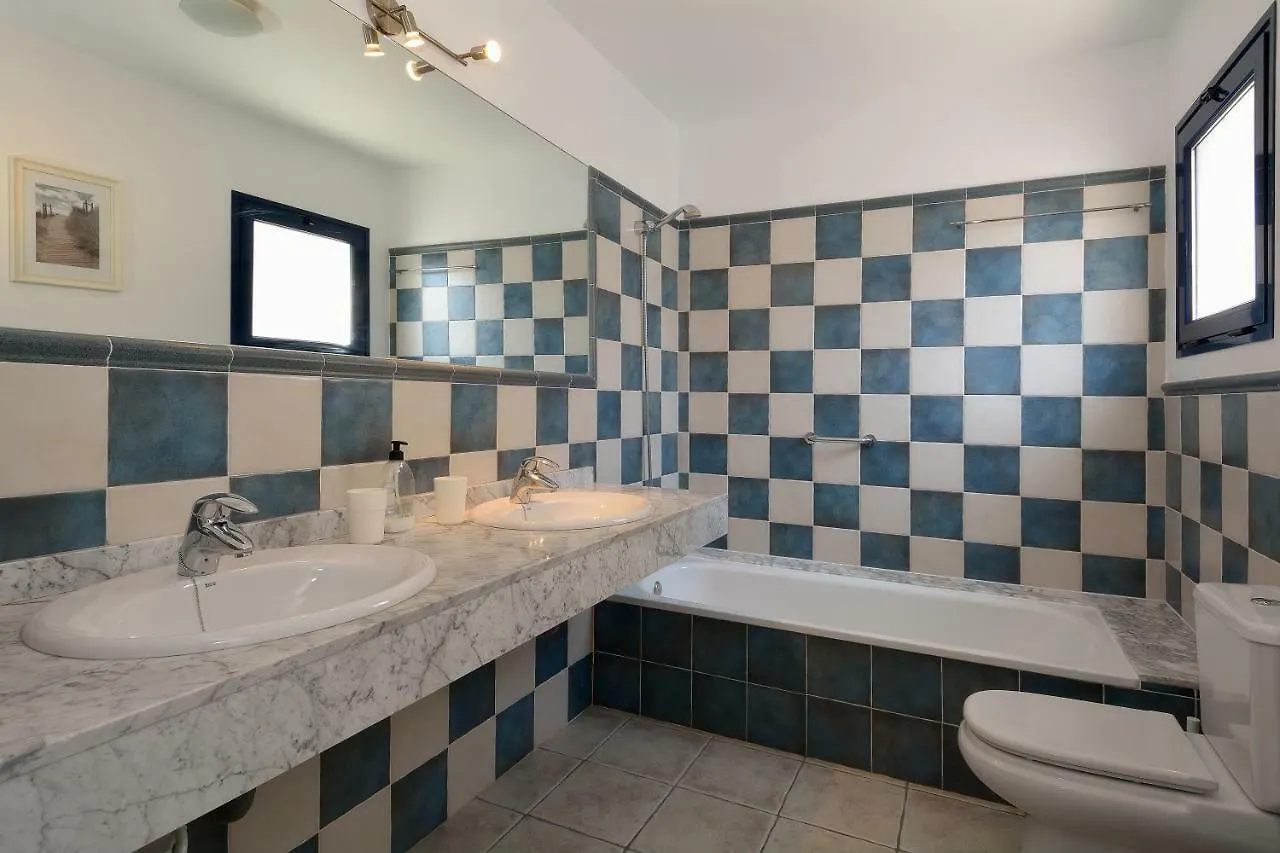 Villa Yucas بلايا بلانكا